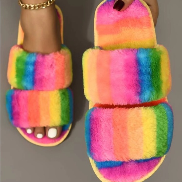 Colorful Fur Slides - Picture 1 of 4